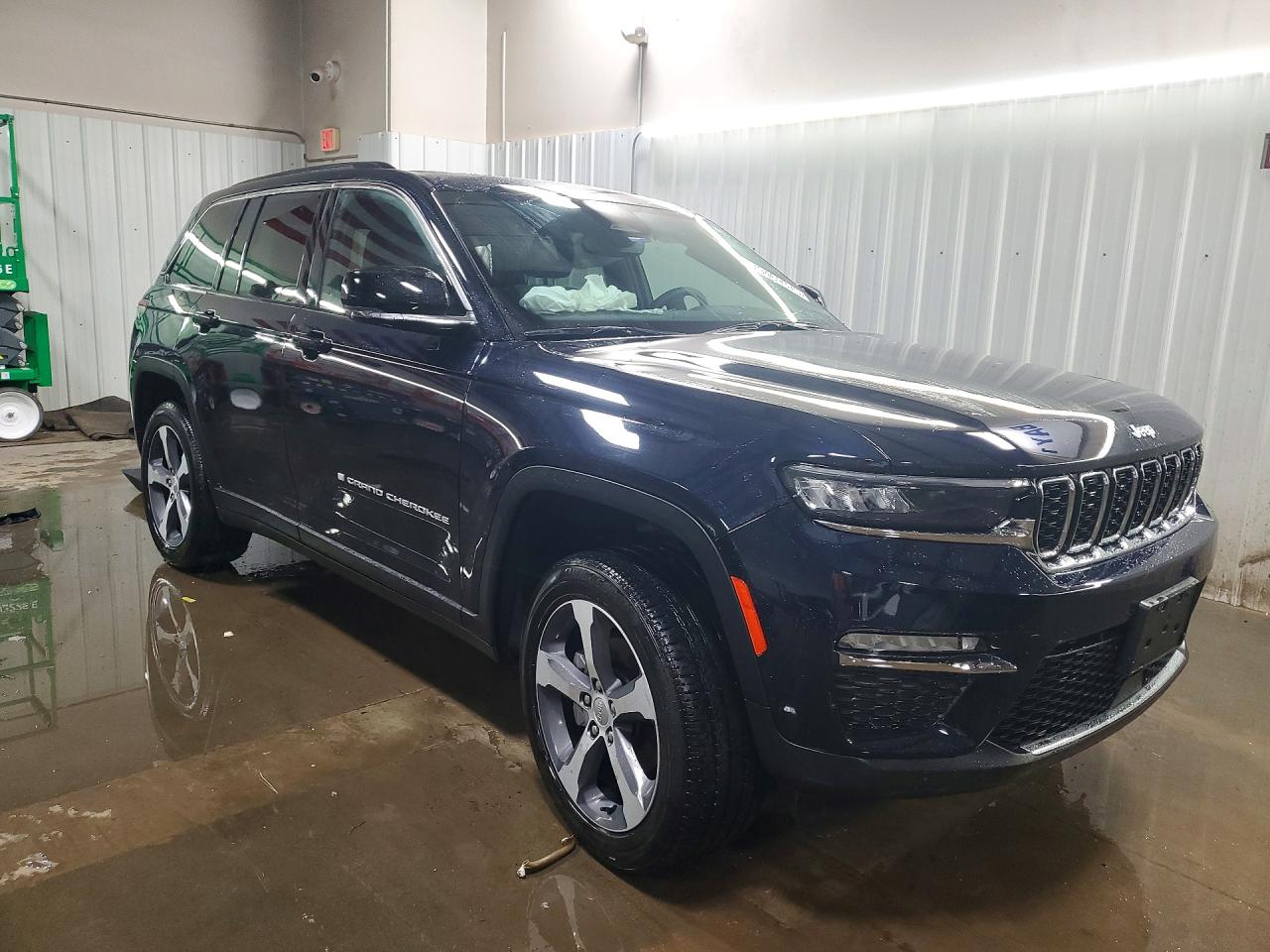 2024 JEEP GRAND CHEROKEE LIMITED photo 10