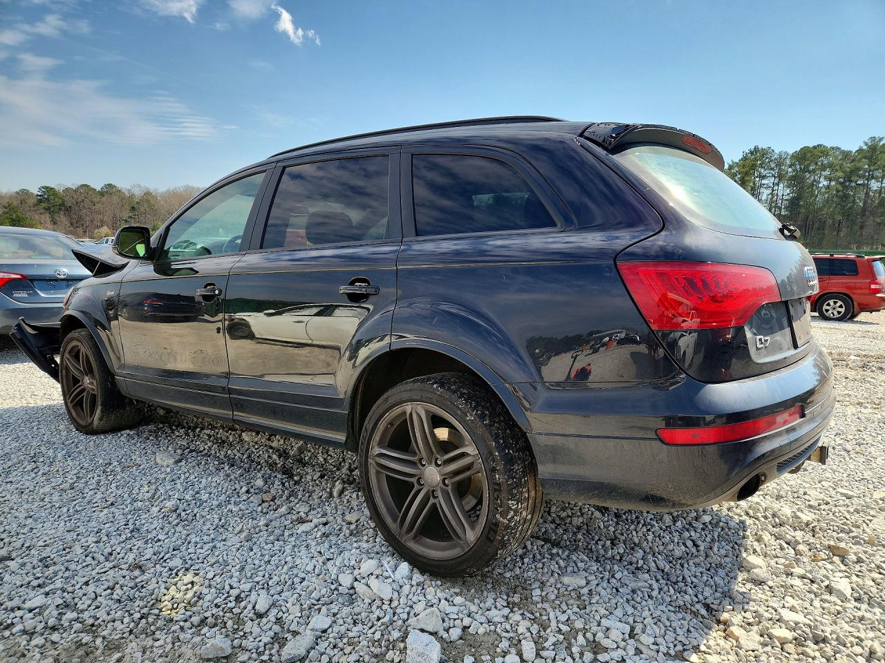 2015 AUDI Q7 photo 2
