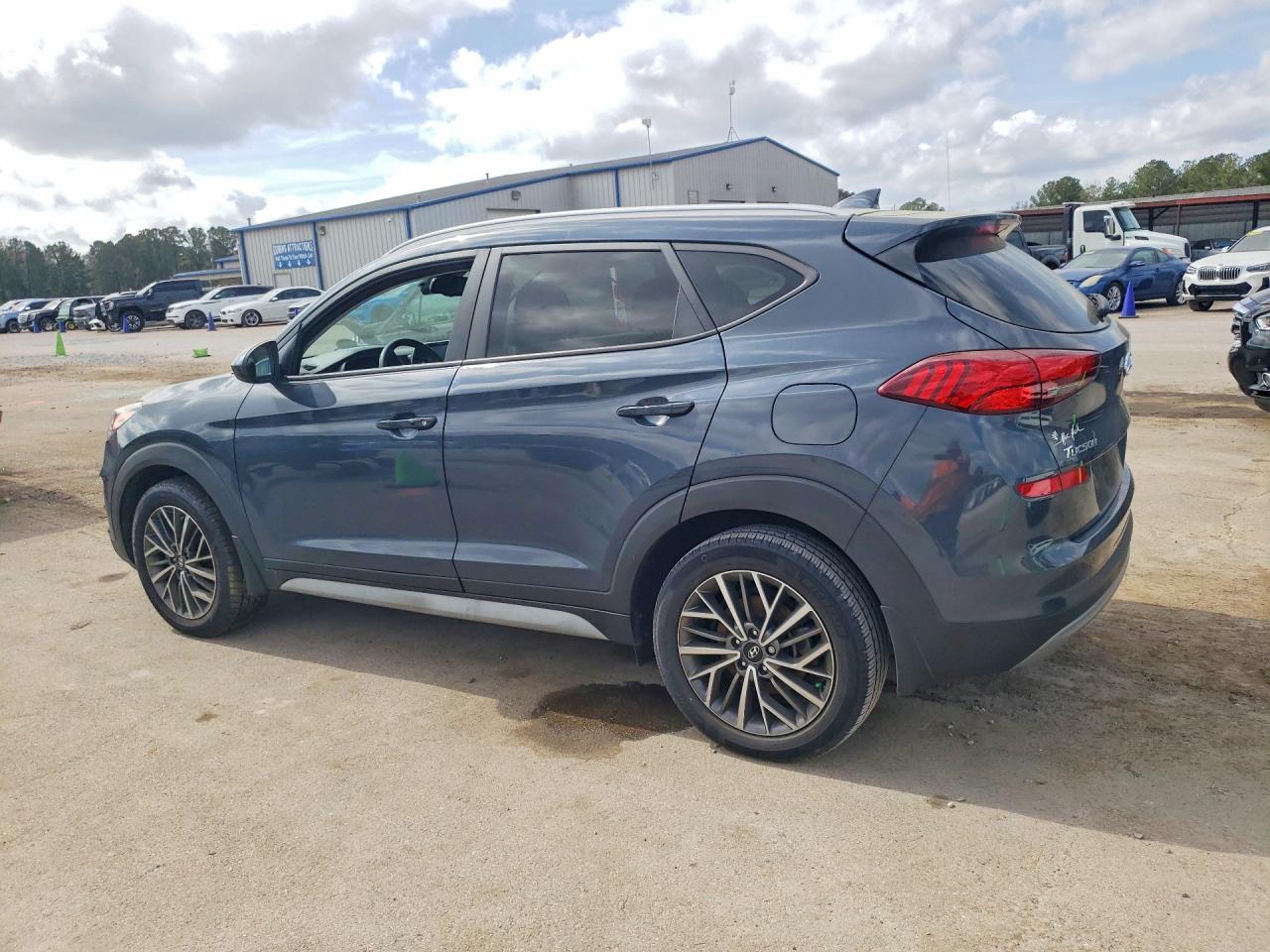 2019 HYUNDAI TUCSON SEL photo 3