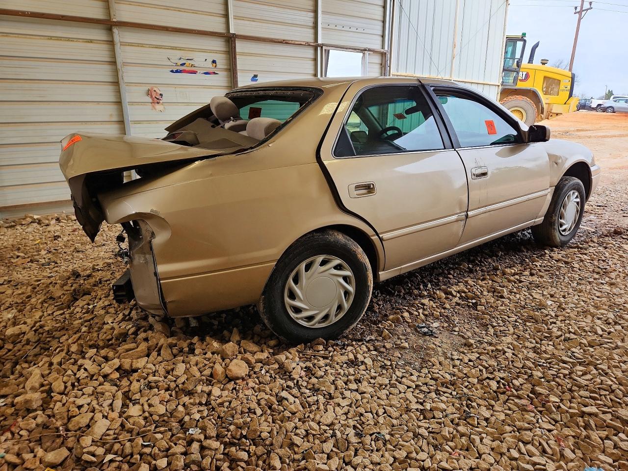1997 TOYOTA CAMRY LE photo 7