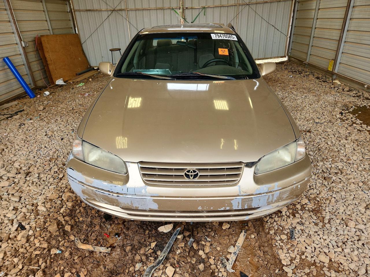 1997 TOYOTA CAMRY LE photo 13