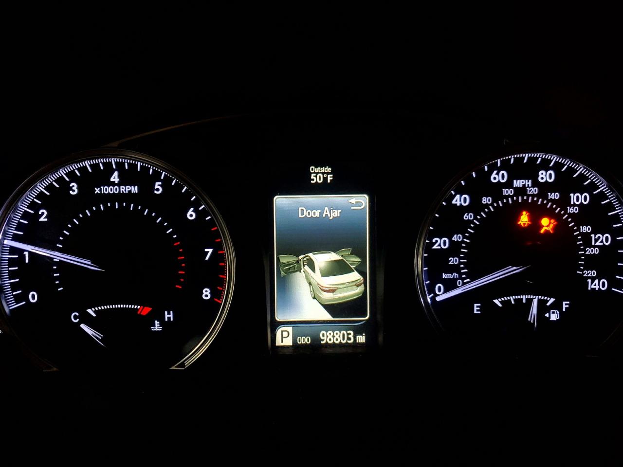 2017 TOYOTA CAMRY XLE photo 9