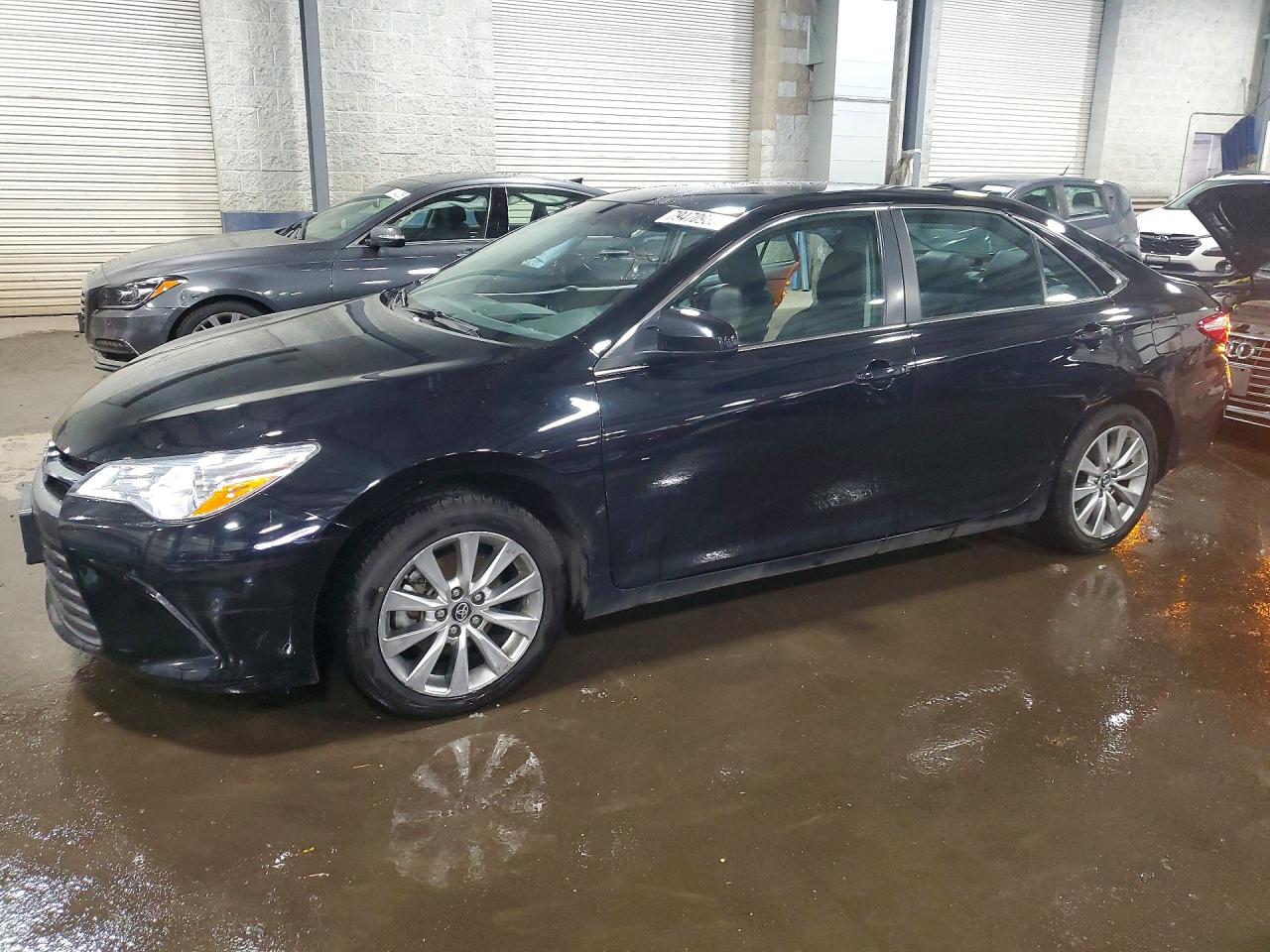 2017 TOYOTA CAMRY