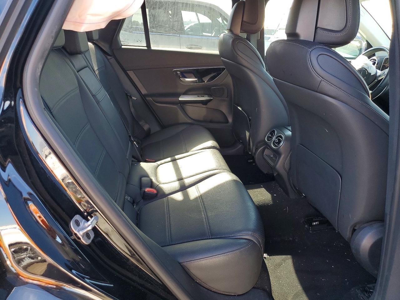 2025 MERCEDES-BENZ GLC 350E photo 31