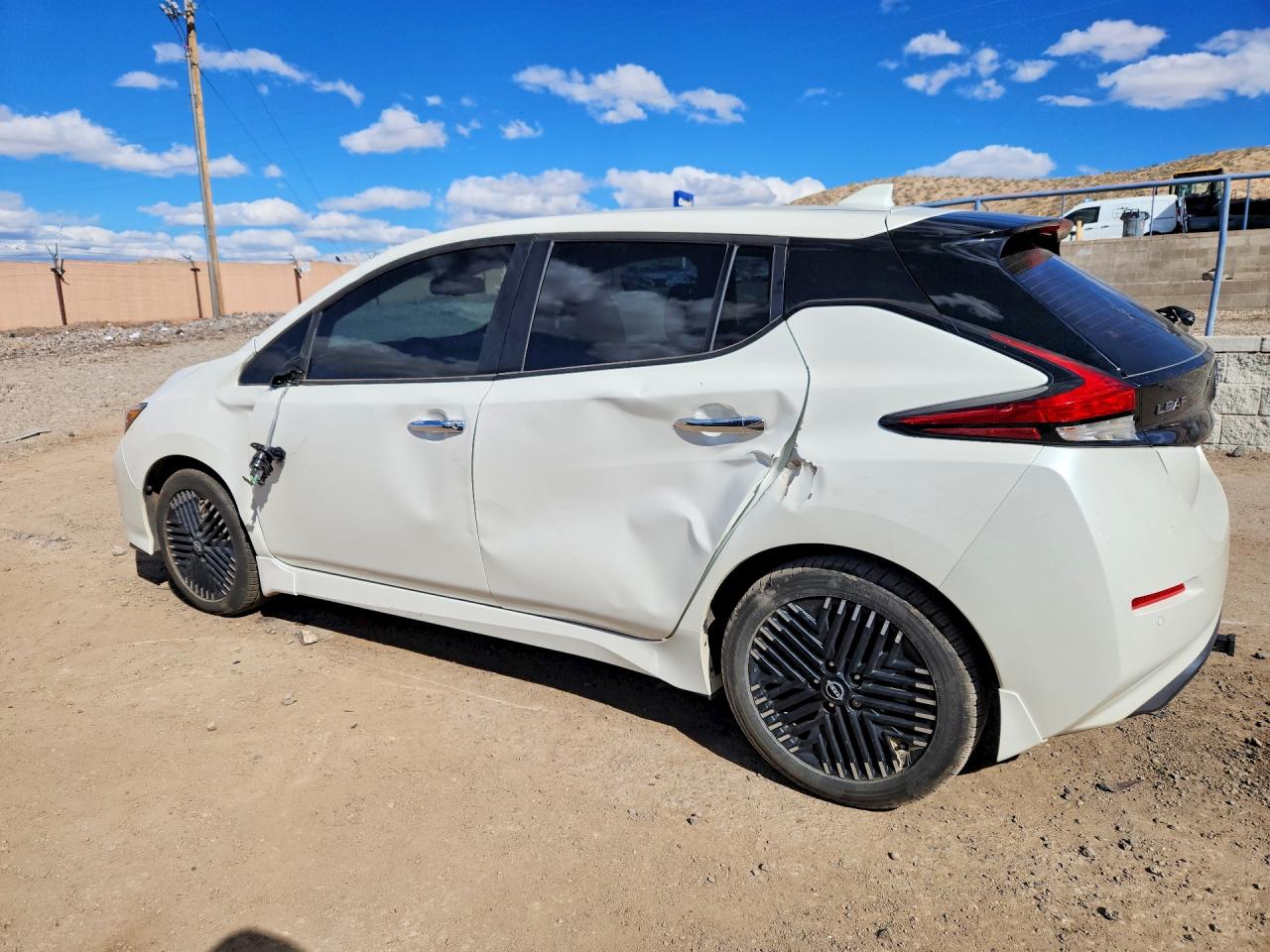 2023 NISSAN LEAF SV PLUS photo 3