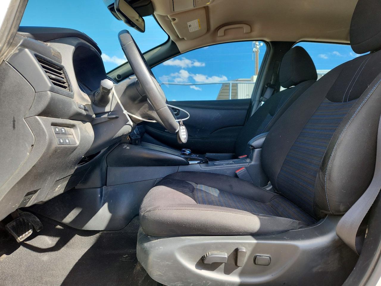 2023 NISSAN LEAF SV PLUS photo 13