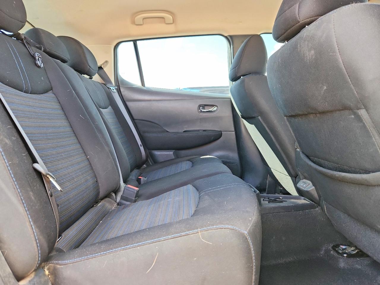 2023 NISSAN LEAF SV PLUS photo 19