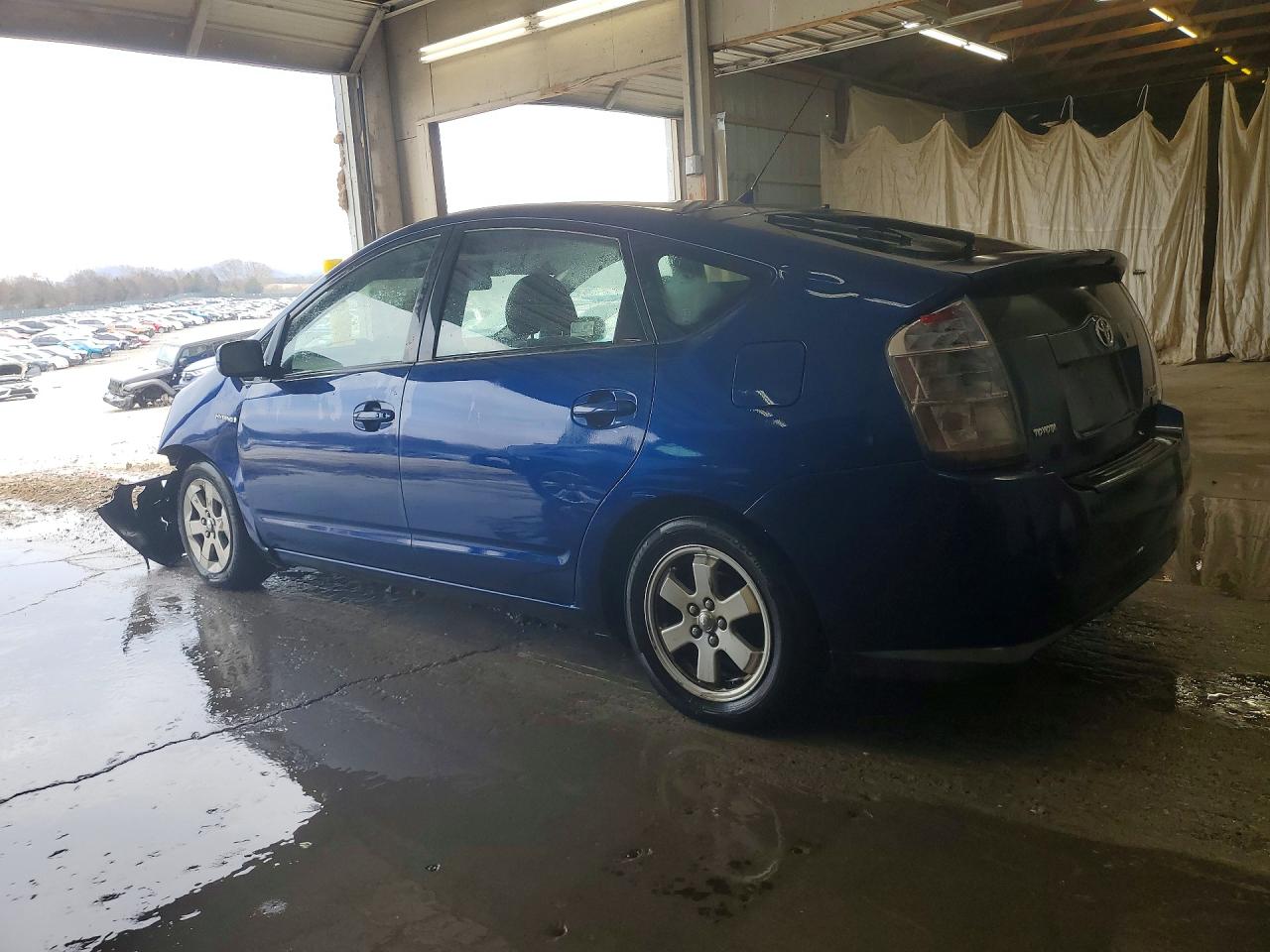 2008 TOYOTA PRIUS BASE photo 3