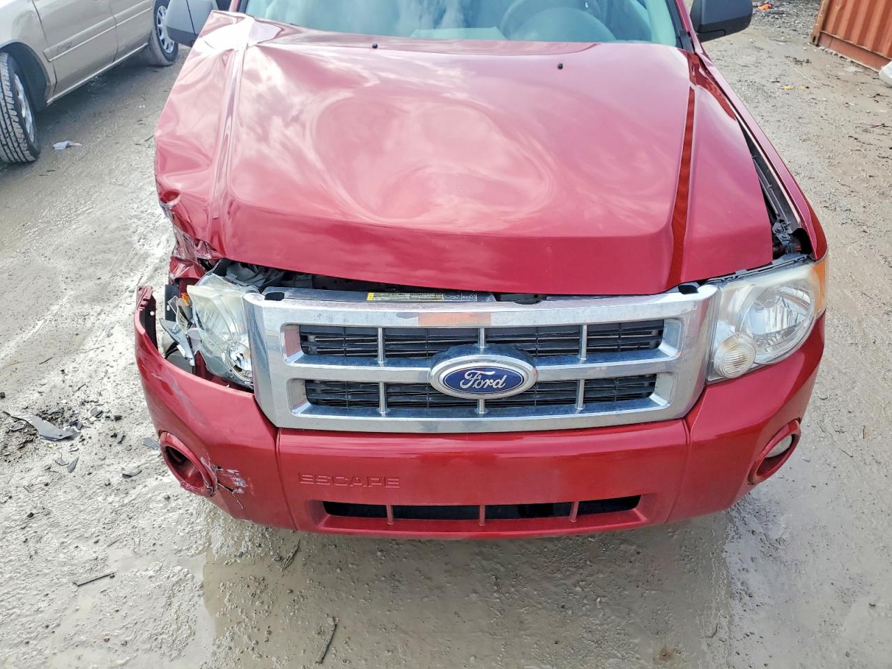 2010 FORD ESCAPE XLT photo 12