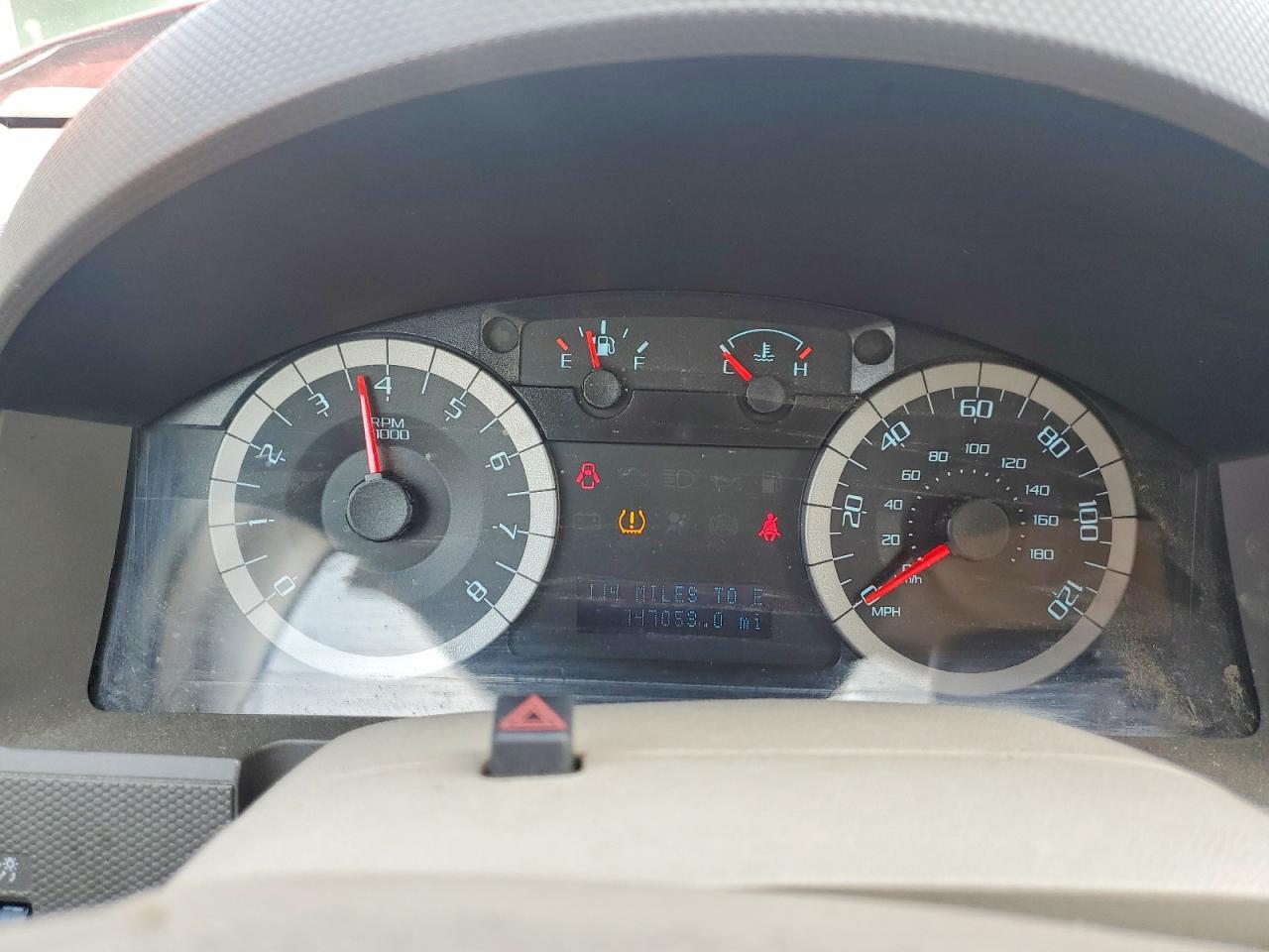 2010 FORD ESCAPE XLT photo 9