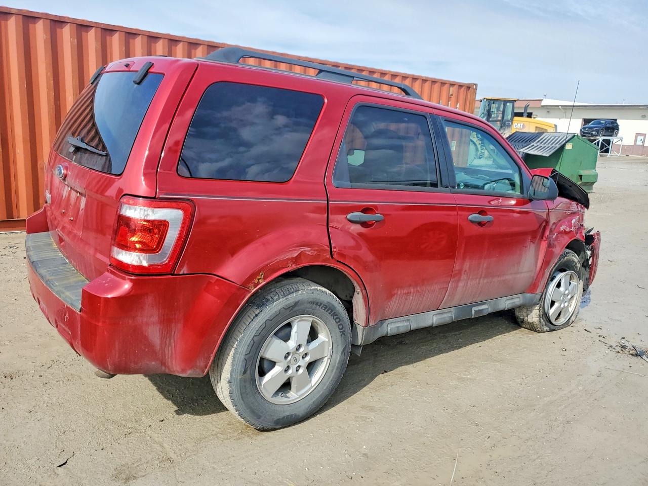 2010 FORD ESCAPE XLT photo 3