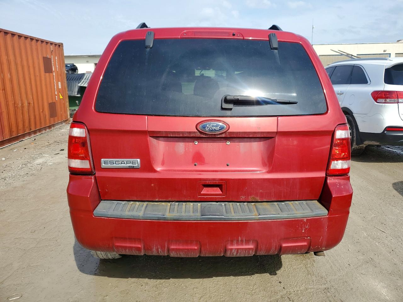 2010 FORD ESCAPE XLT photo 6