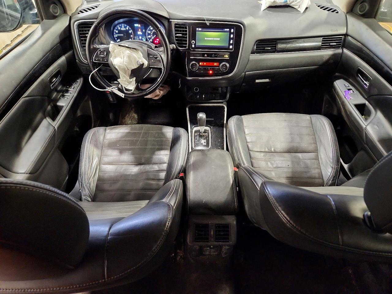 2019 MITSUBISHI OUTLANDER SE photo 15