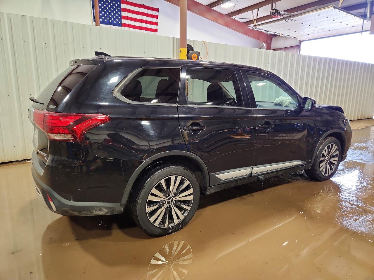 2019 MITSUBISHI OUTLANDER SE photo 5