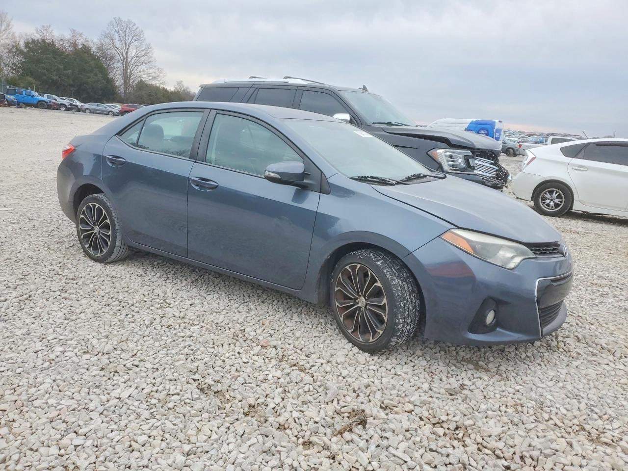 2014 TOYOTA COROLLA S PLUS photo 10