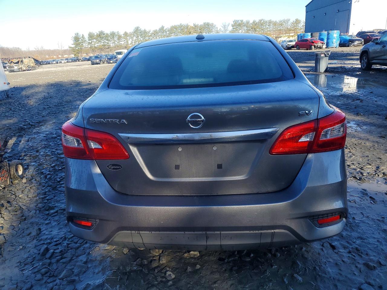 2018 NISSAN SENTRA SV photo 11