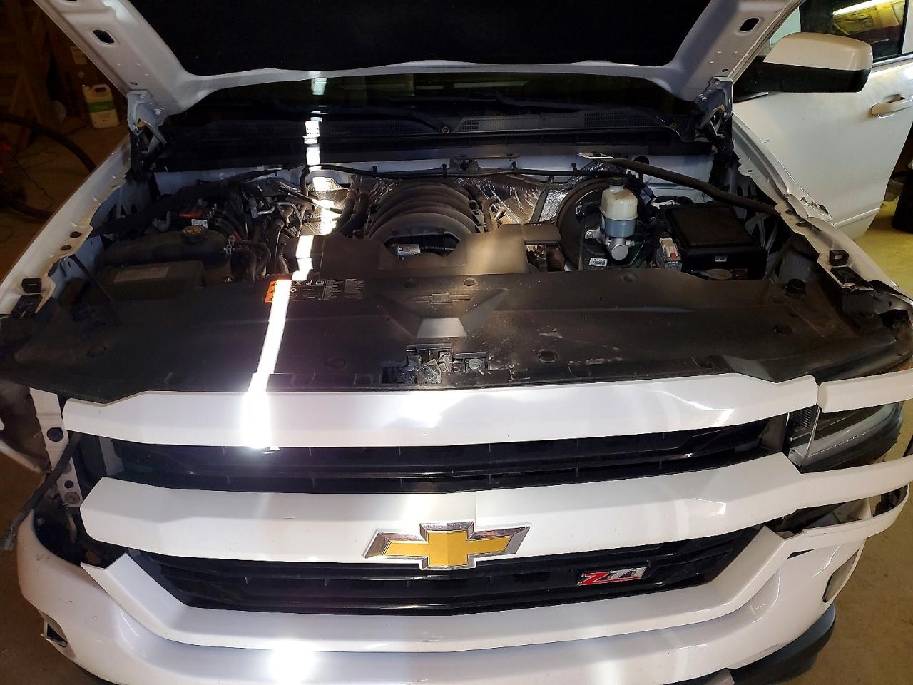 2018 CHEVROLET SILVERADO K1500 LT photo 11
