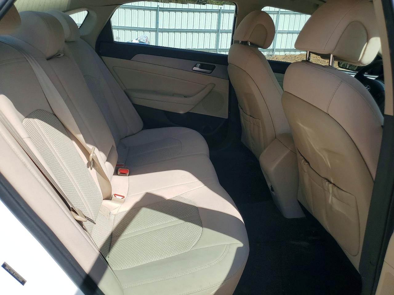 2015 HYUNDAI SONATA SE photo 19