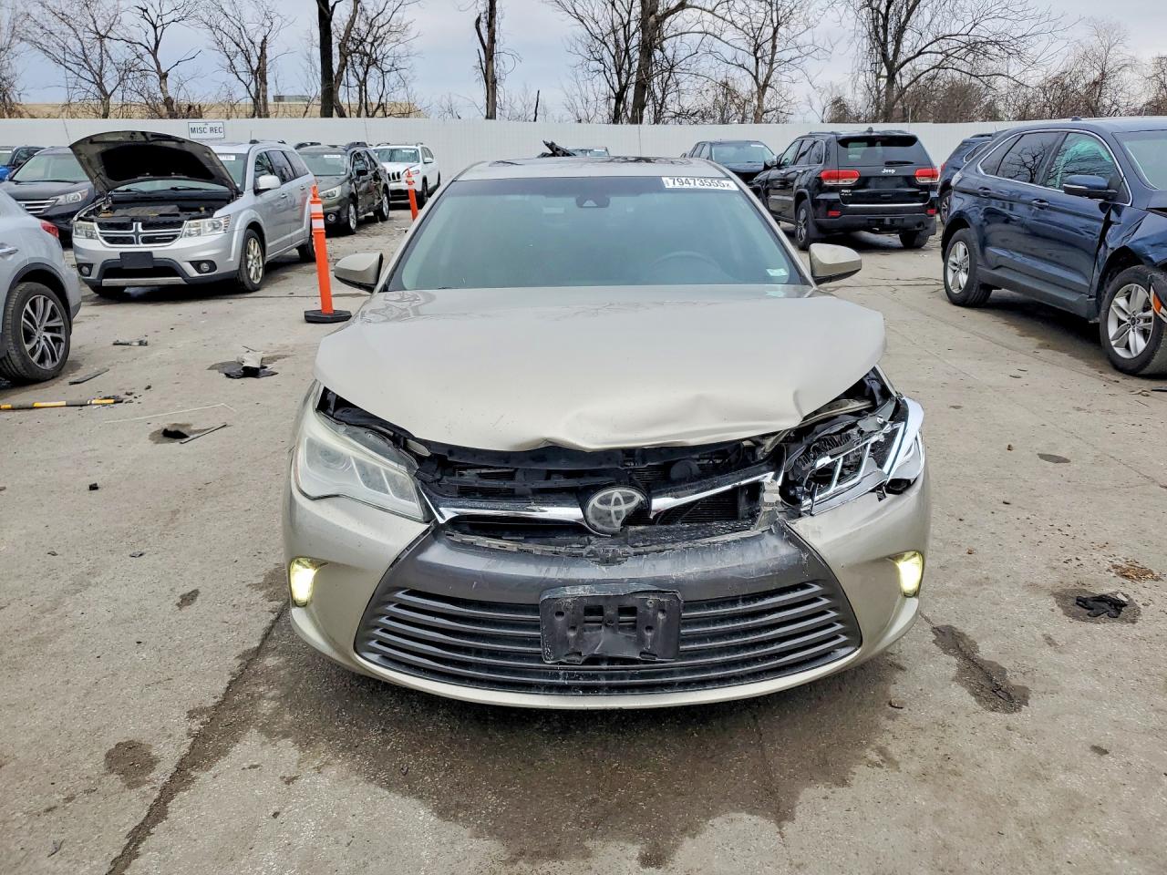 2015 TOYOTA CAMRY XLE V6 photo 9
