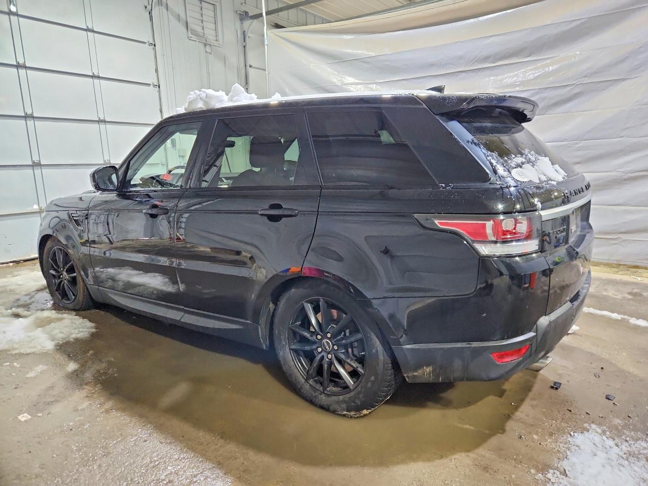 2017 LAND ROVER RANGE ROVER SPORT SE photo 3