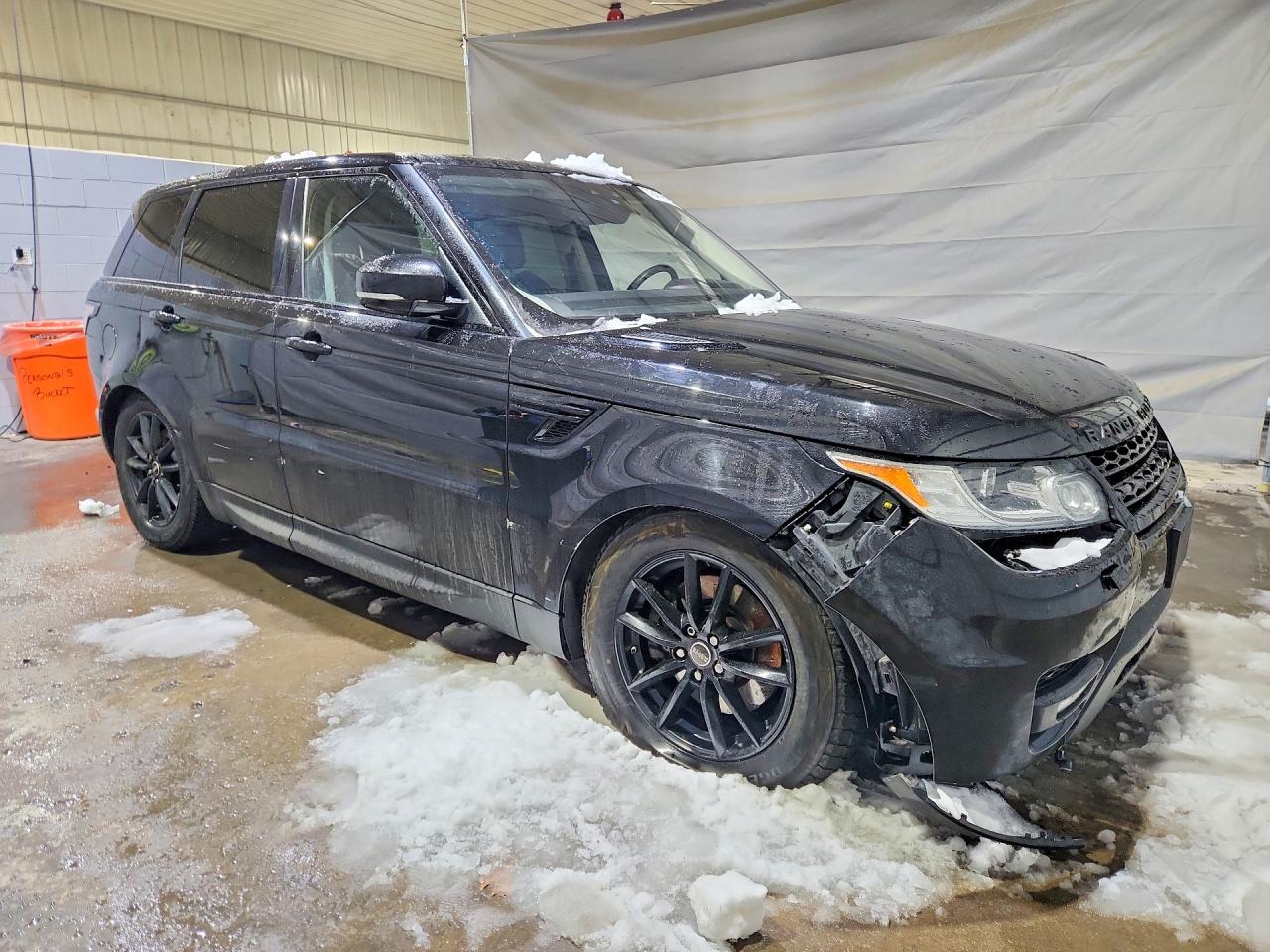 2017 LAND ROVER RANGE ROVER SPORT SE photo 7