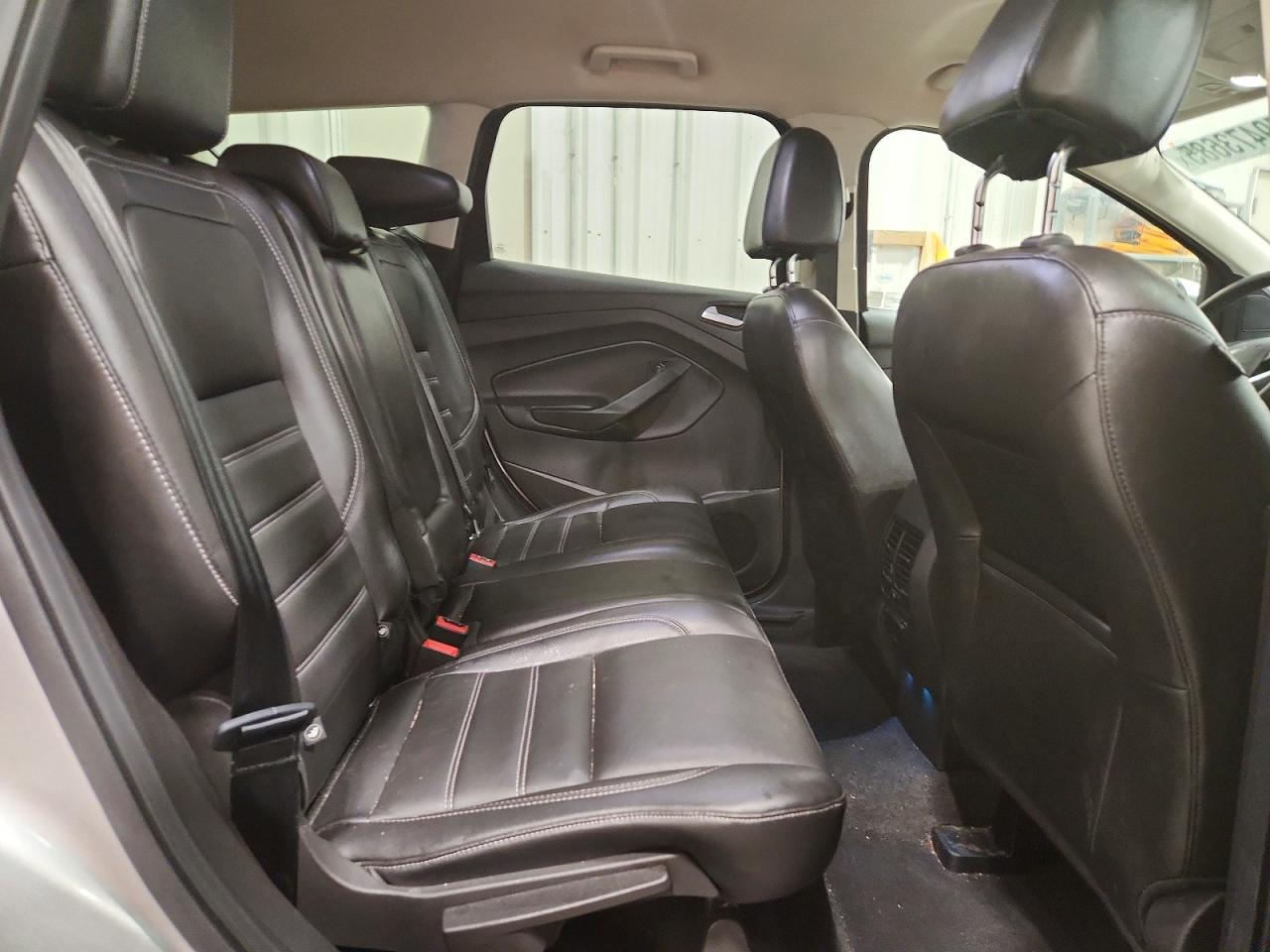 2017 FORD ESCAPE TITANIUM photo 11