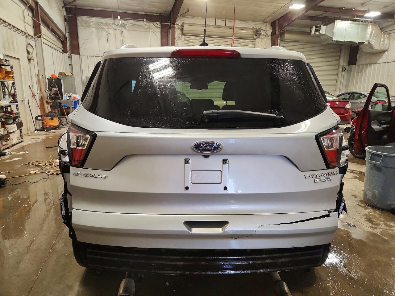 2017 FORD ESCAPE TITANIUM photo 6
