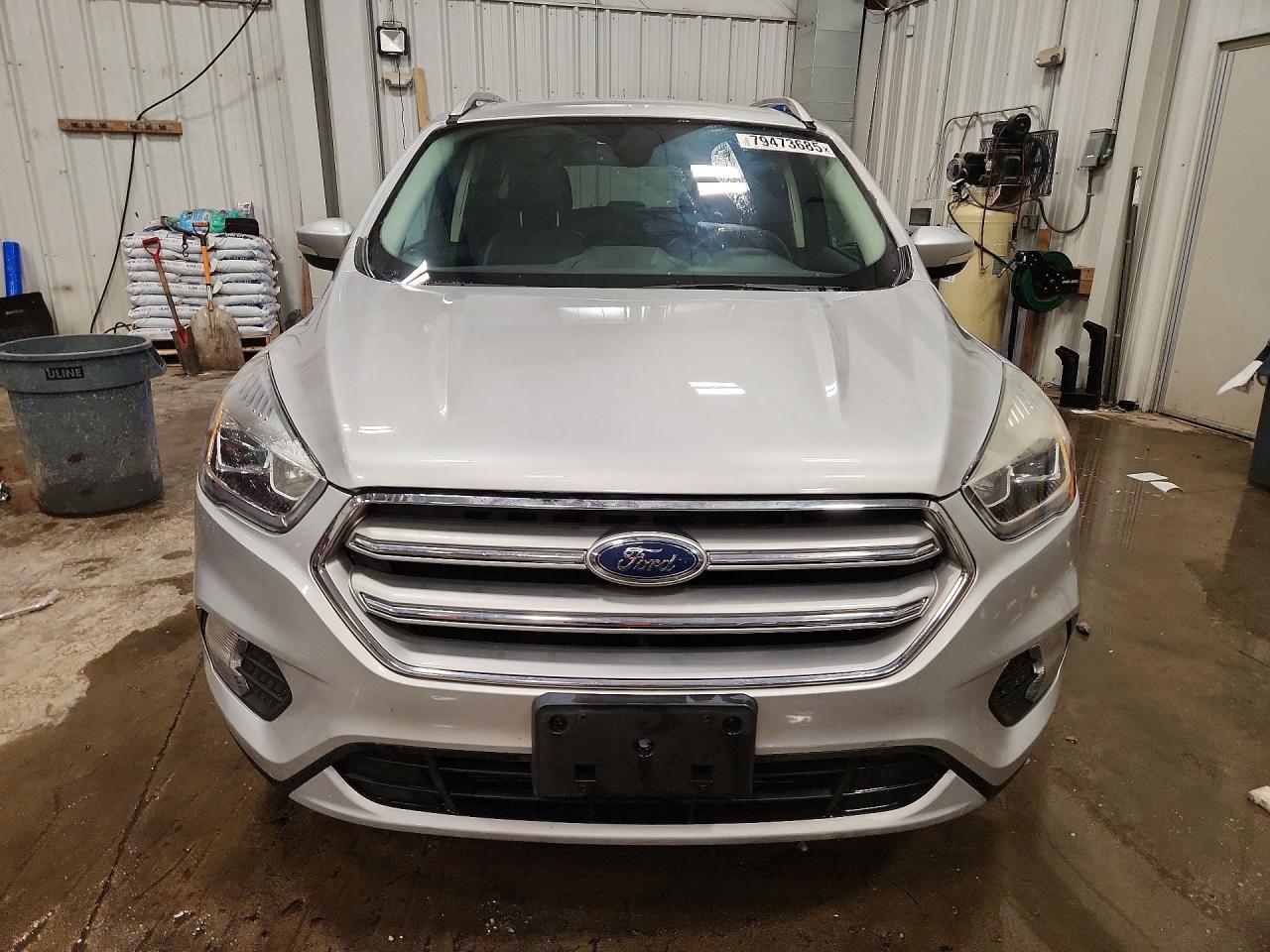 2017 FORD ESCAPE TITANIUM photo 5