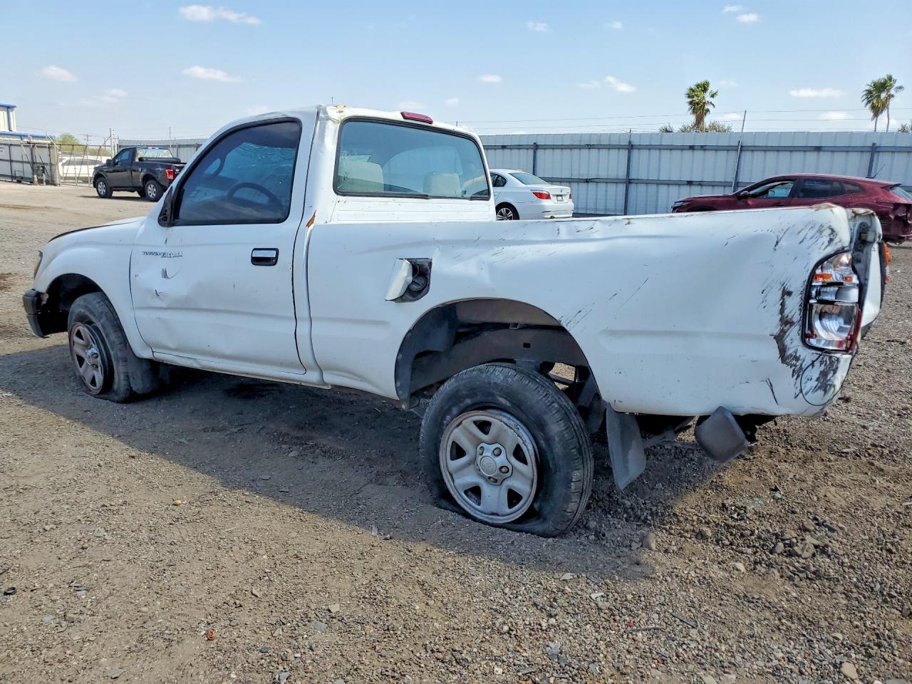 2004 TOYOTA TACOMA BASE photo 3