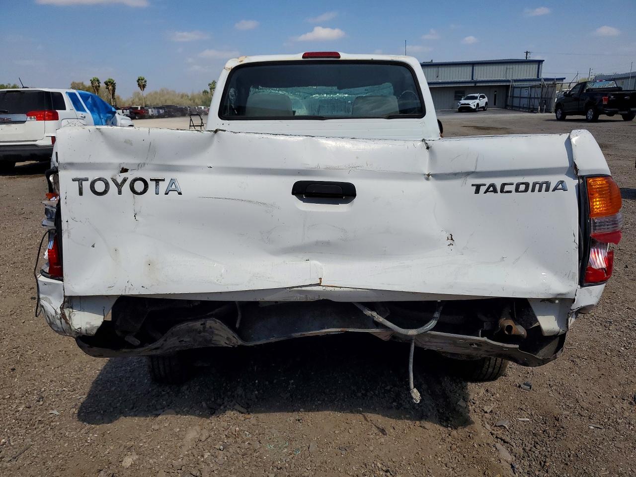 2004 TOYOTA TACOMA BASE photo 11