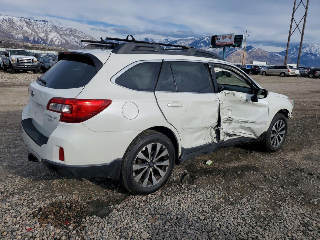 2015 SUBARU OUTBACK 3.6R LIMITED photo 5