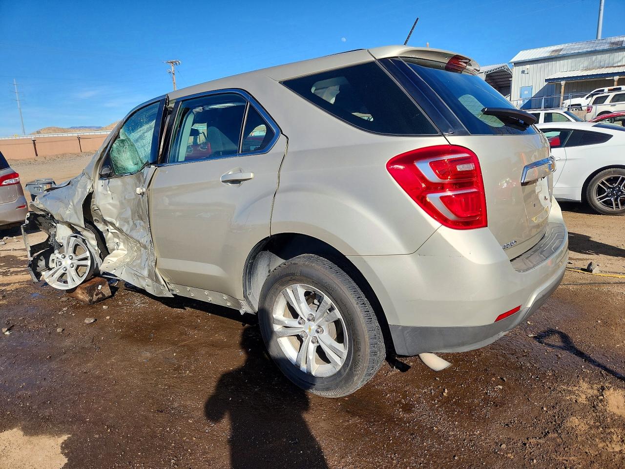 2016 CHEVROLET EQUINOX LS photo 2