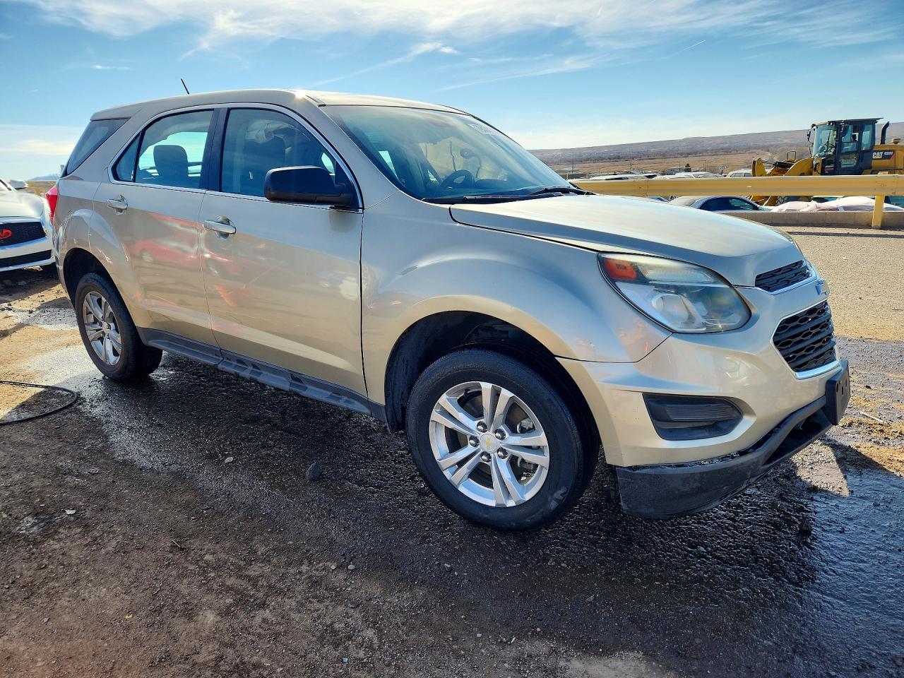 2016 CHEVROLET EQUINOX LS photo 4