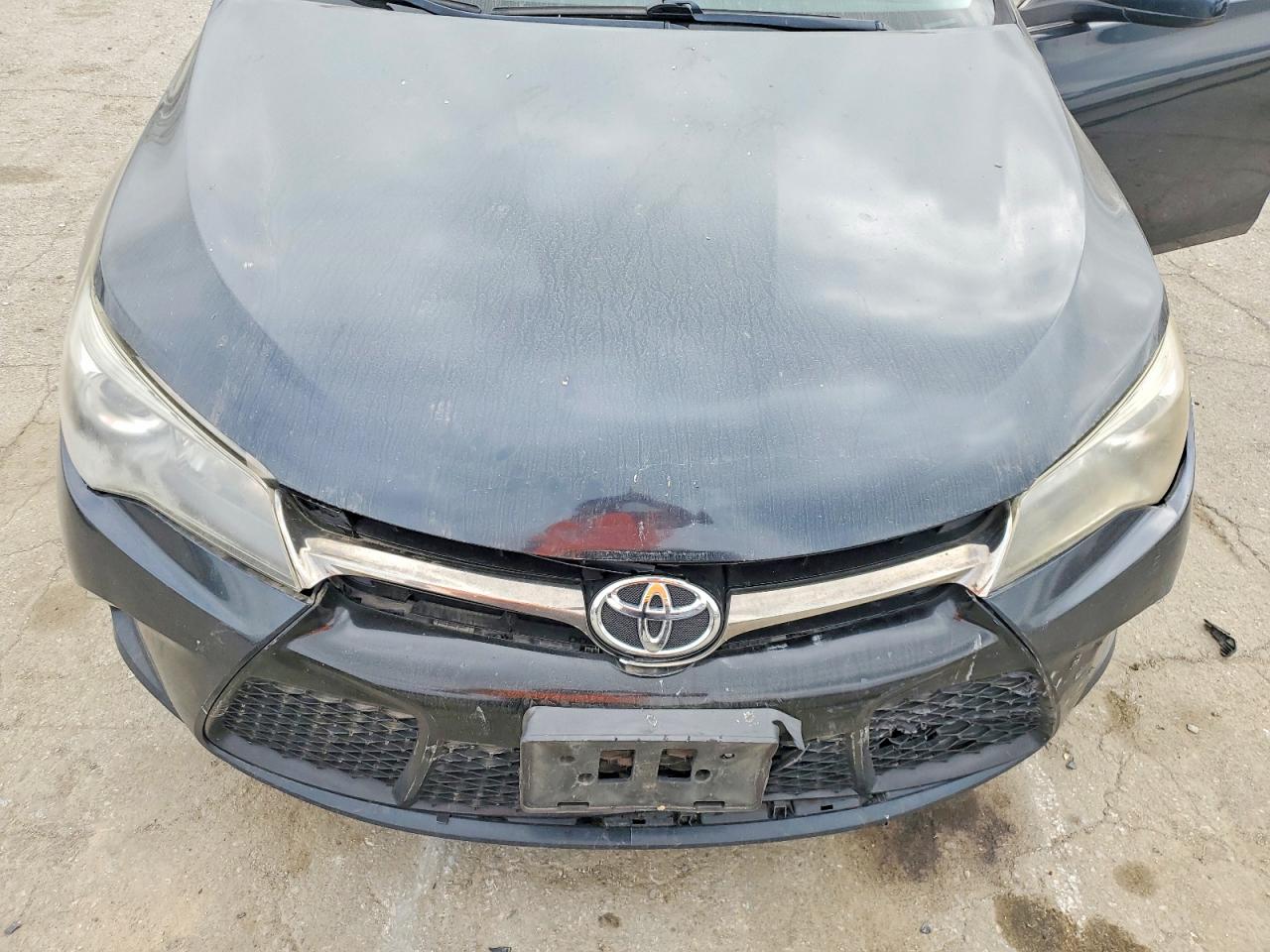 2017 TOYOTA CAMRY SE photo 11