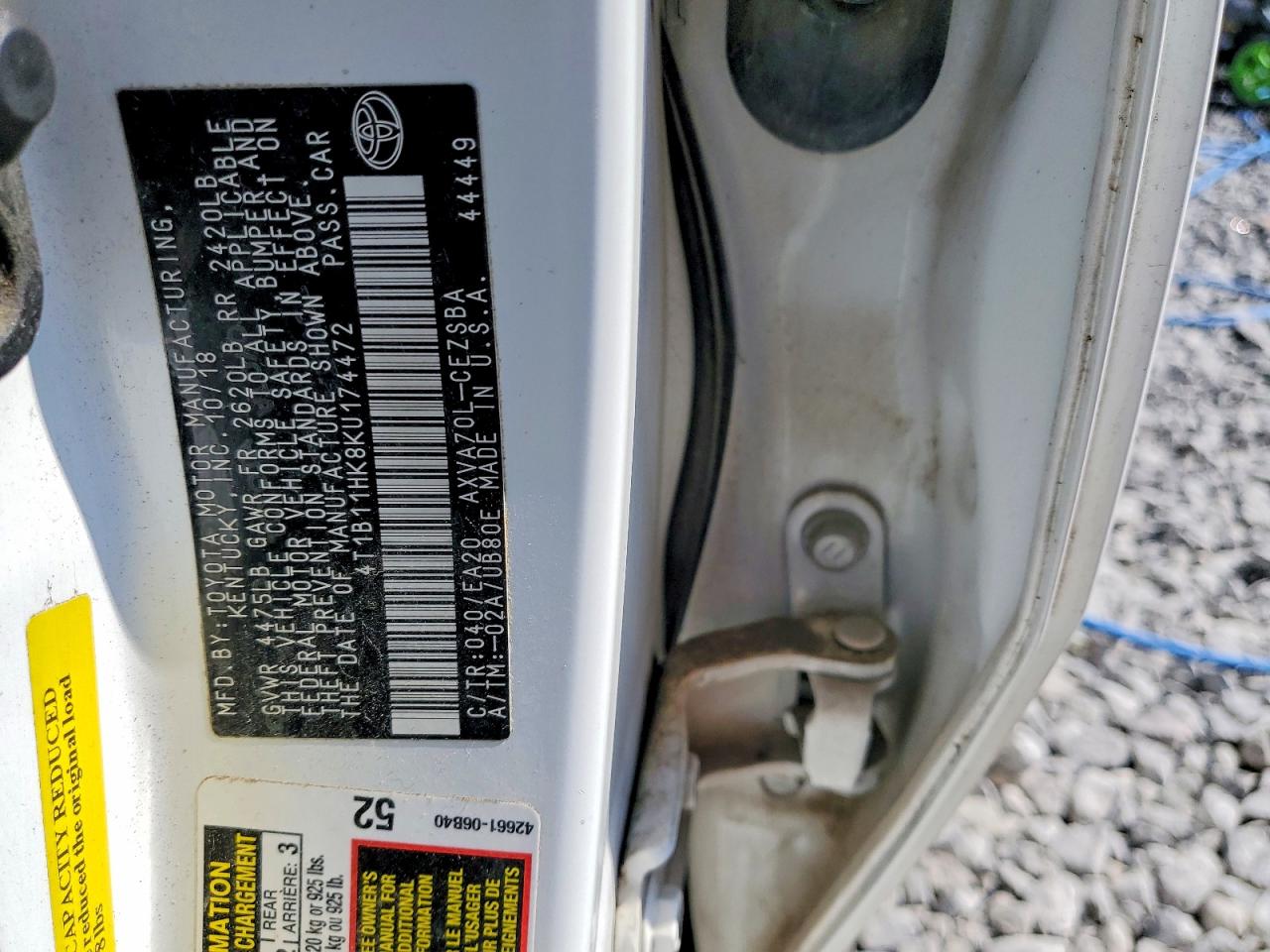 2019 TOYOTA CAMRY SE photo 12
