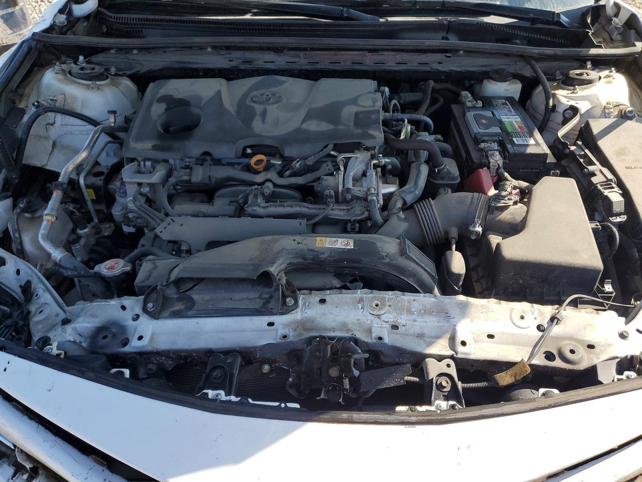 2019 TOYOTA CAMRY SE photo 11