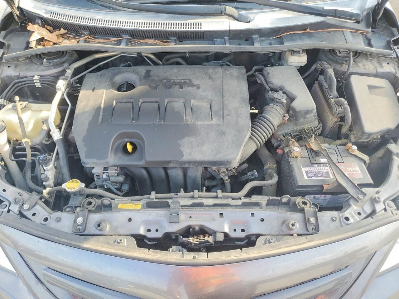 2012 TOYOTA COROLLA LE photo 11