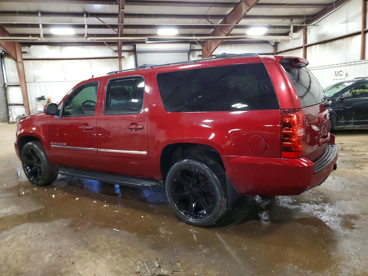 2010 CHEVROLET SUBURBAN K1500 LT photo 3