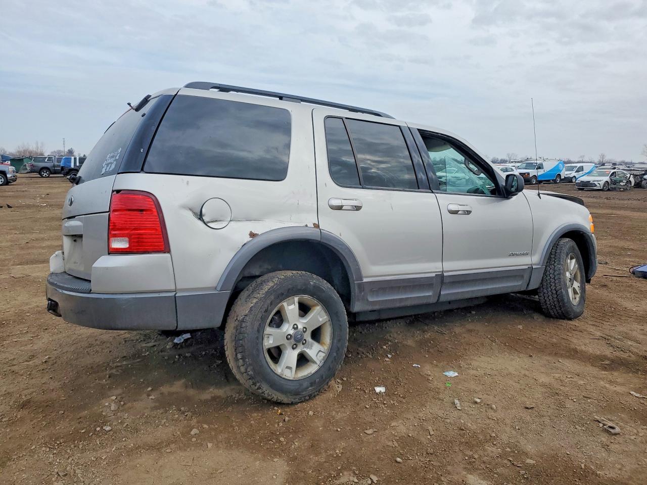 2004 FORD EXPLORER XLT photo 5