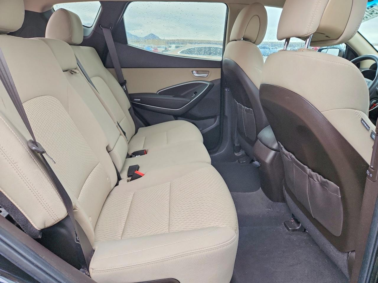 2017 HYUNDAI SANTA FE SPORT 2.4L photo 10