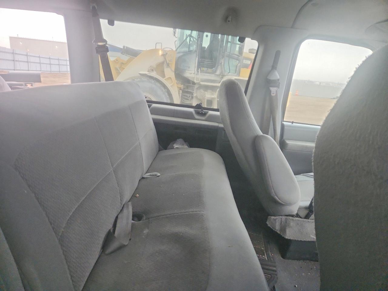 2006 FORD ECONOLINE E350 SUPER DUTY WAGON photo 11