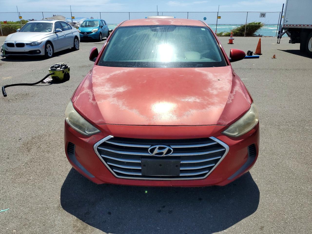 2017 HYUNDAI ELANTRA SE photo 5