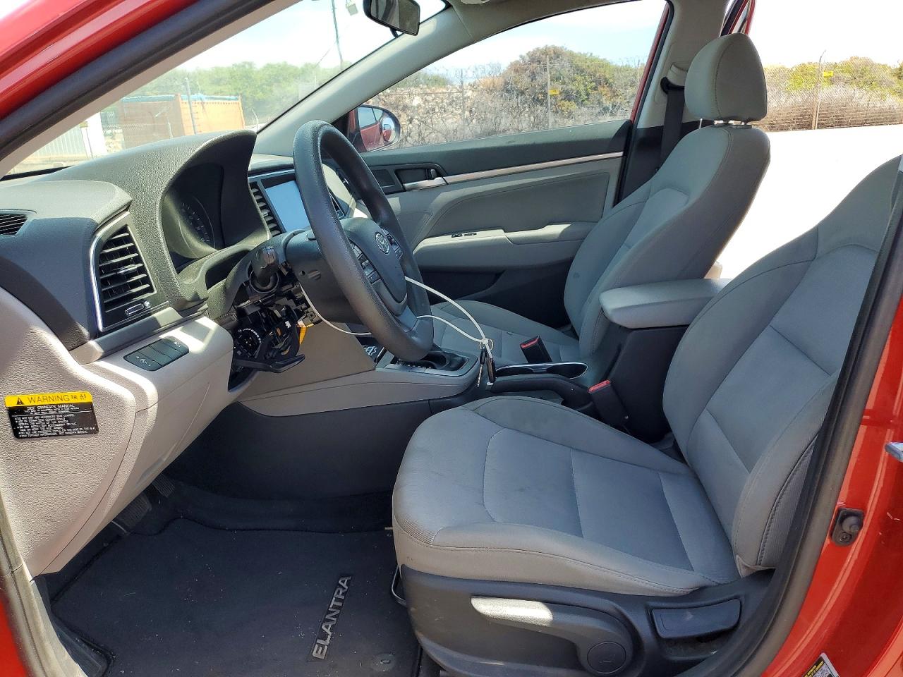 2017 HYUNDAI ELANTRA SE photo 7