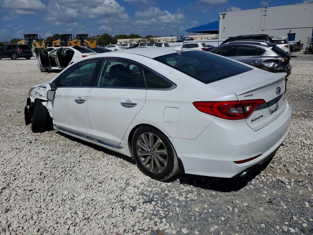 2016 HYUNDAI SONATA SPORT photo 3