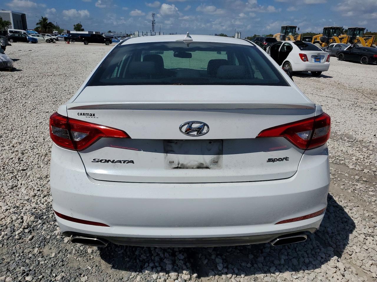 2016 HYUNDAI SONATA SPORT photo 11