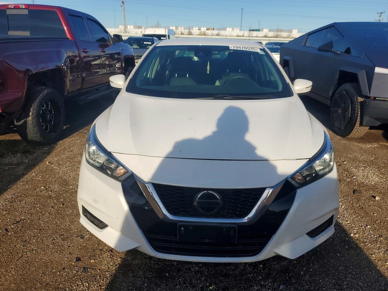 2021 NISSAN VERSA SV photo 9