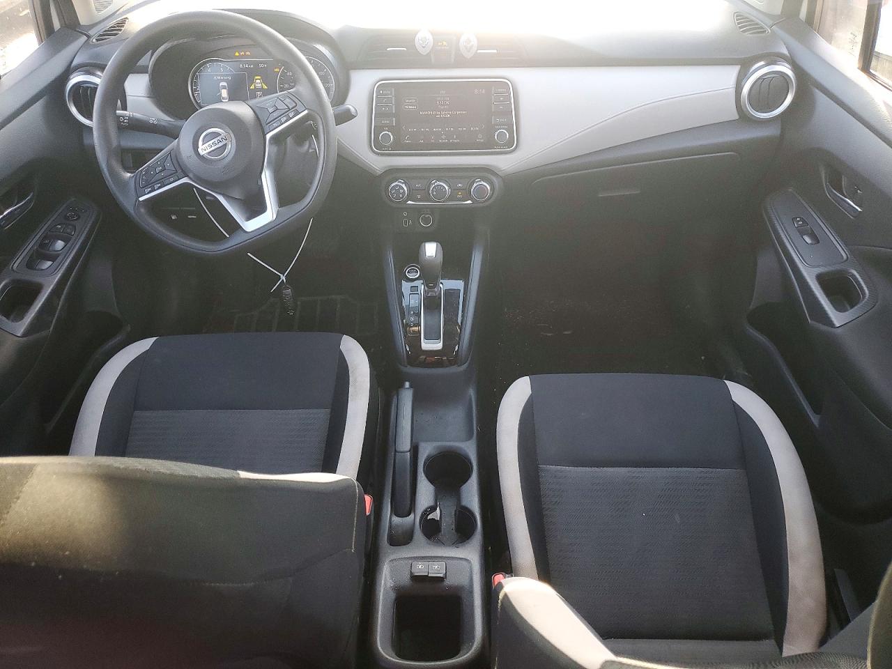 2021 NISSAN VERSA SV photo 15