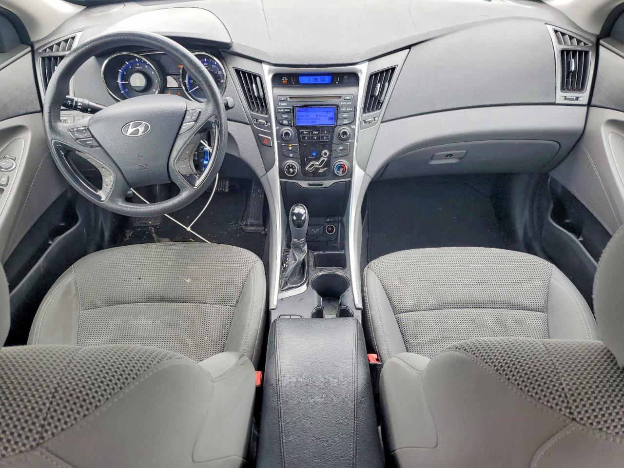 2013 HYUNDAI SONATA GLS photo 22