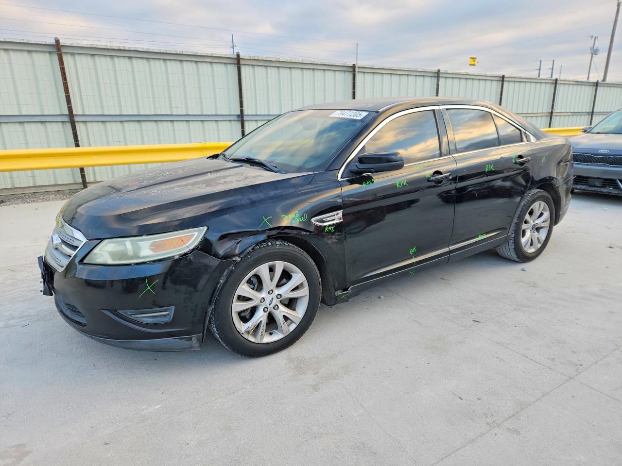 2012 FORD TAURUS