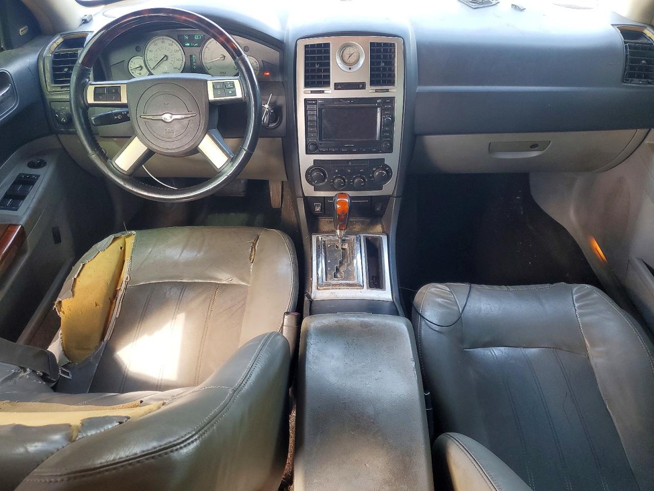 2007 CHRYSLER 300C photo 22